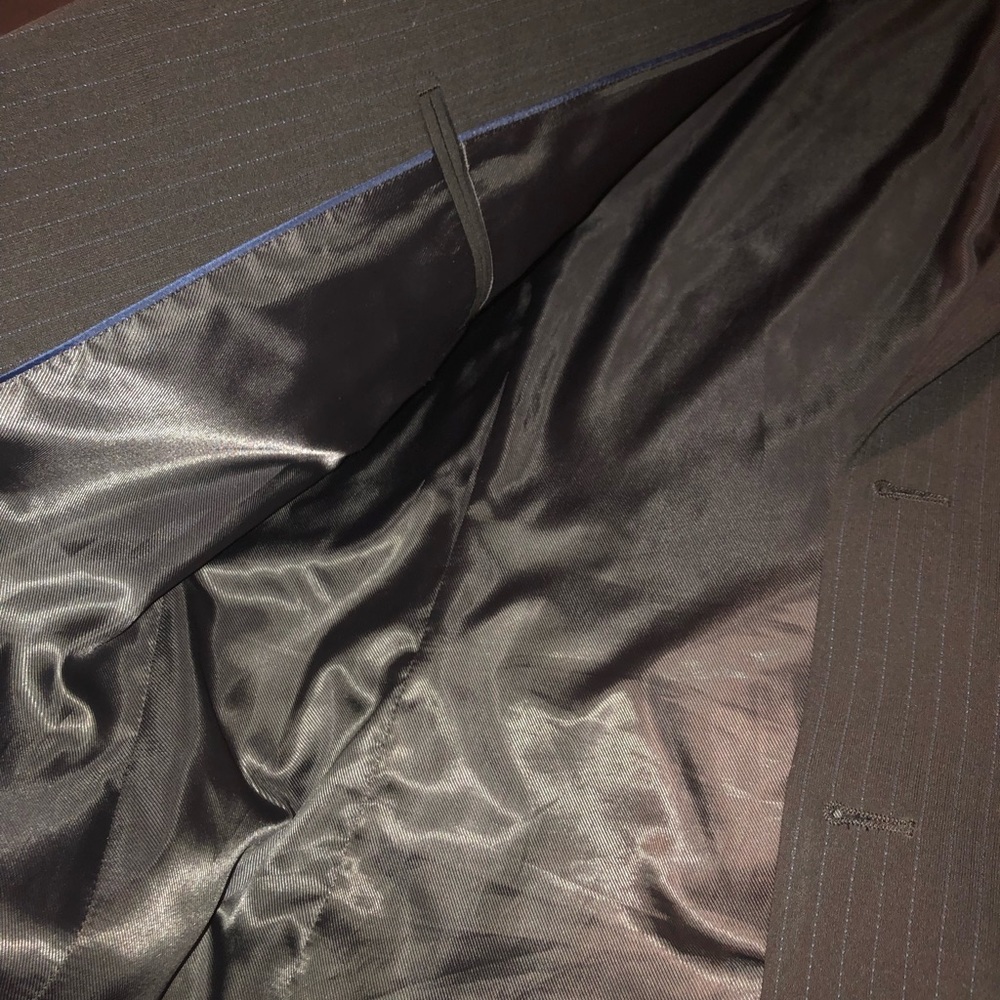 Blazer - Picture 2 of 2